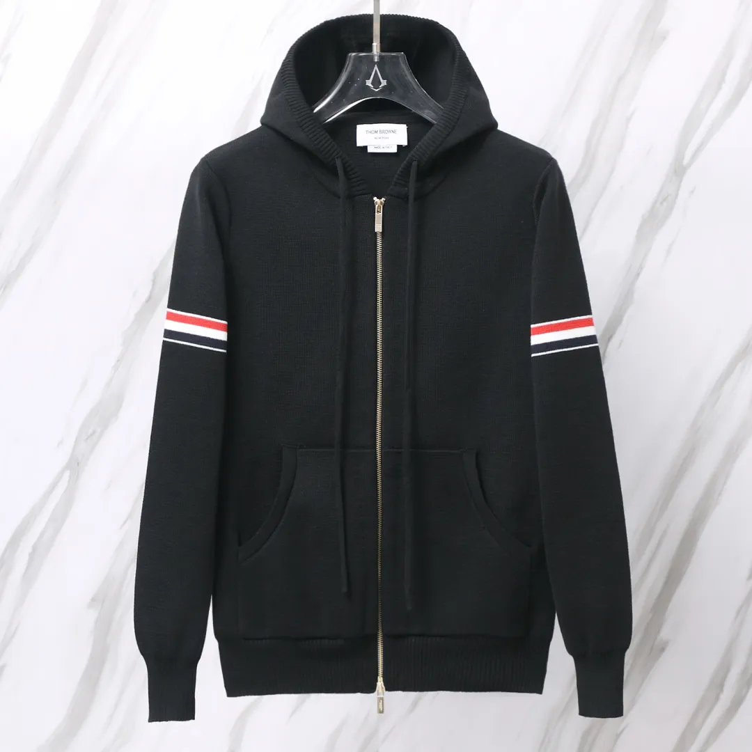 ：M 23（TB ） THOM BROWNE .TB TB Breathable Same Style ：White/Gray/Navy Blue/Black Size：1/2/3/4